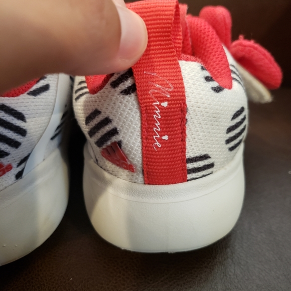 Size 7 minnie Disney Adidas - Picture 7 of 11